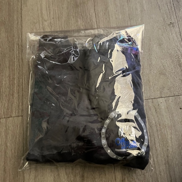 Off the rail tee shirts - Picture 3 of 5